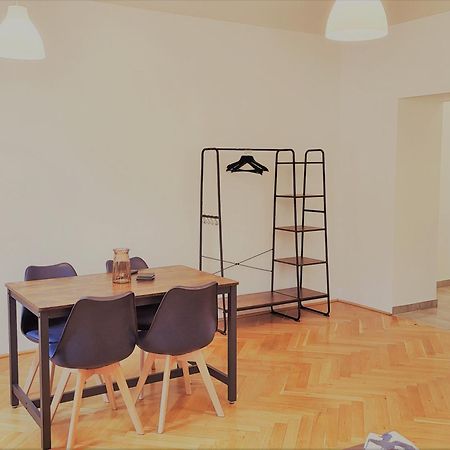 Neulerchenfelder Apartment Wien Exteriör bild